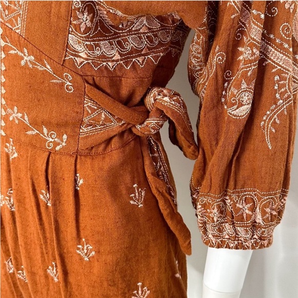 Free People Azalea v neck embroidered romper size s - Picture 8 of 8